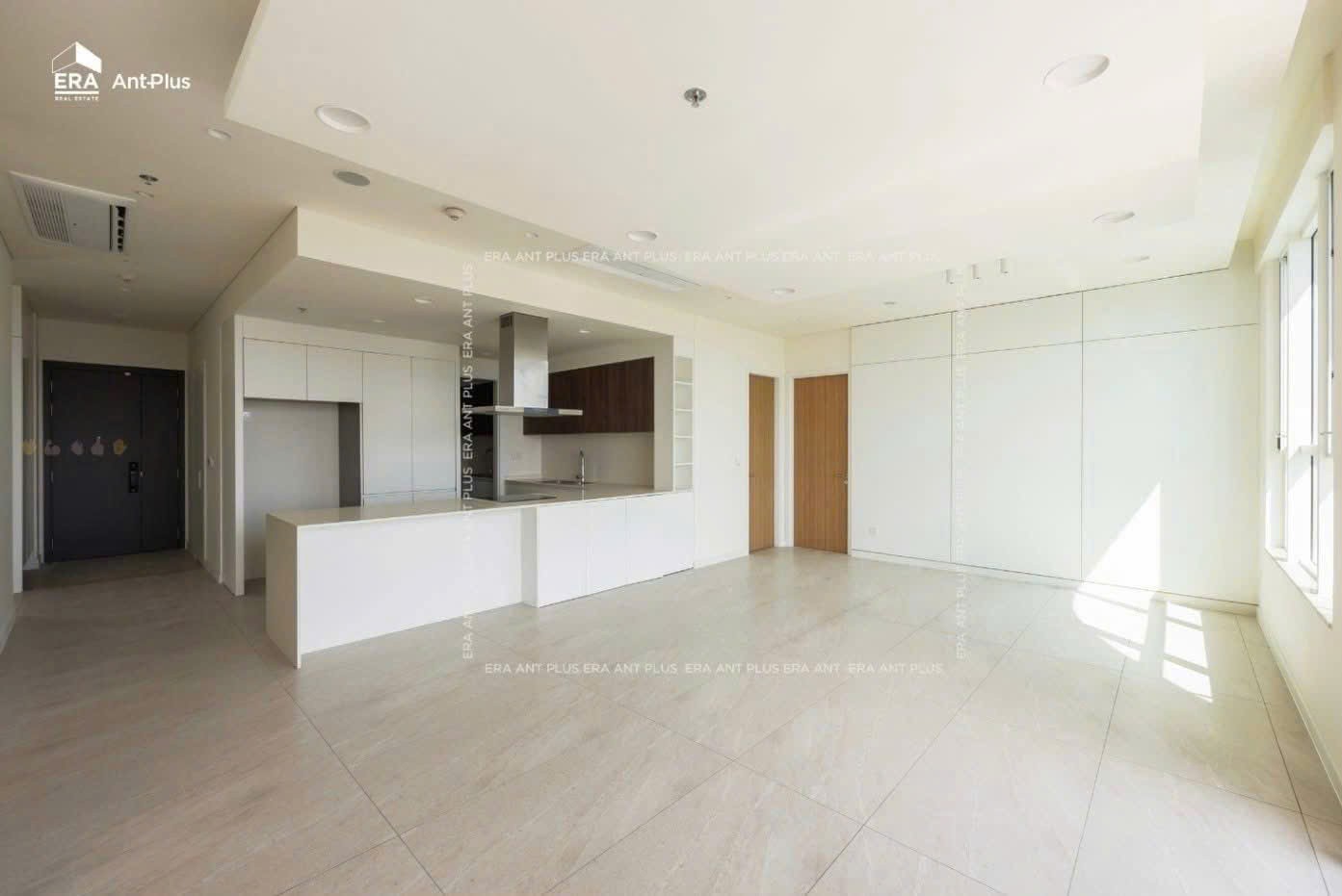 Cần bán Căn hộ chung cư Phường Thủ Thiêm, Quận 2, Diện tích 188m², Giá 43 Tỷ 3