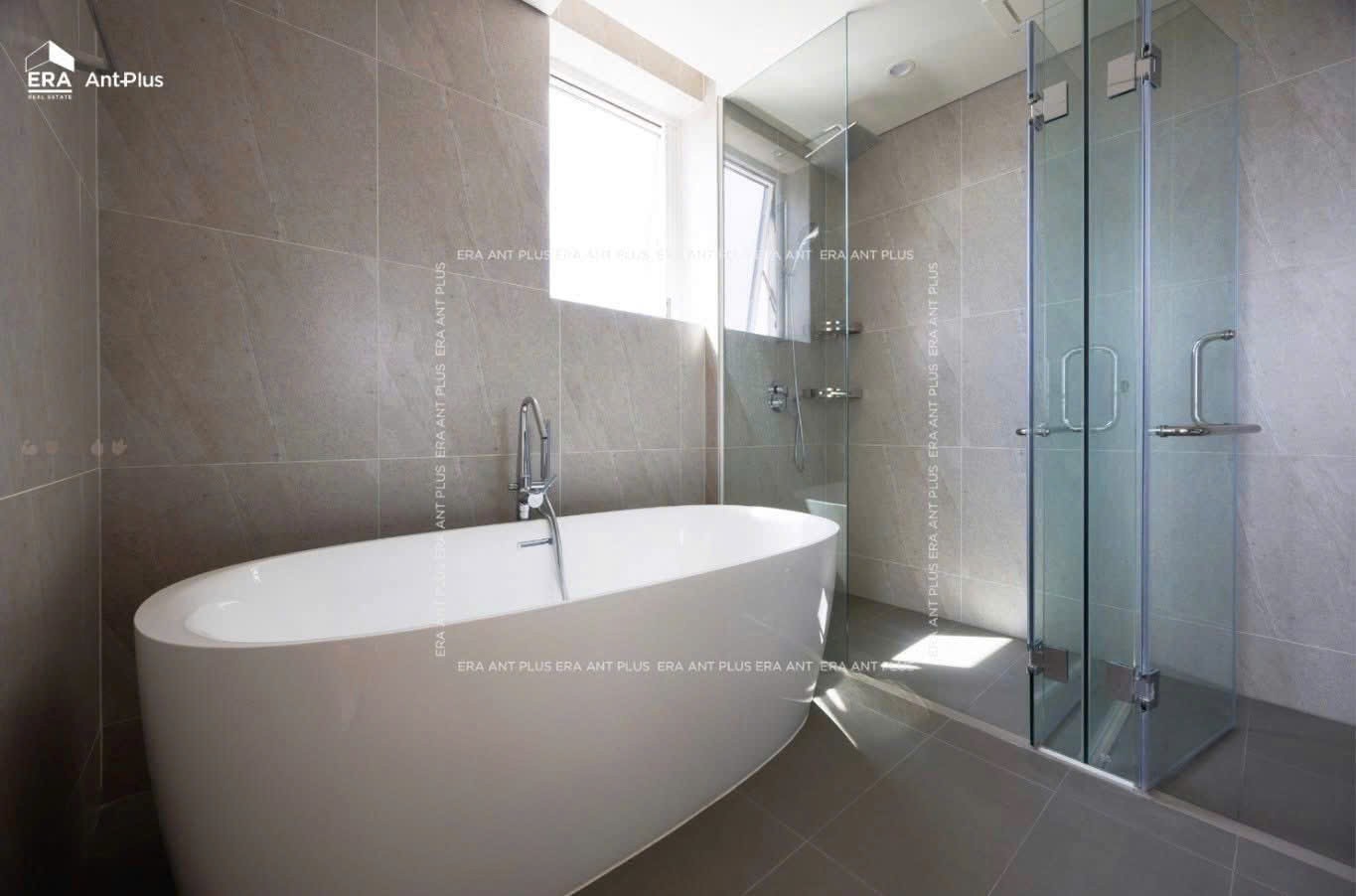 Cần bán Căn hộ chung cư Phường Thủ Thiêm, Quận 2, Diện tích 188m², Giá 43 Tỷ 4