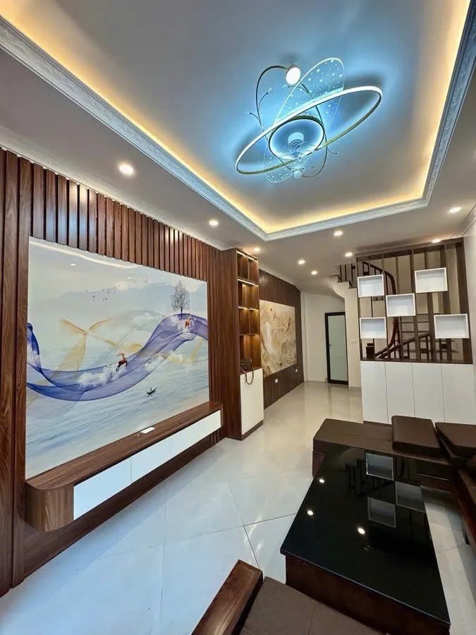 NHÀ MỚI Ở LUÔN FULL NỘI THẤT Phố Thượng Thanh 30m2,X  6 tầng,mặt tiền  3.4m, 6.15 tỷ Long Biên. 2