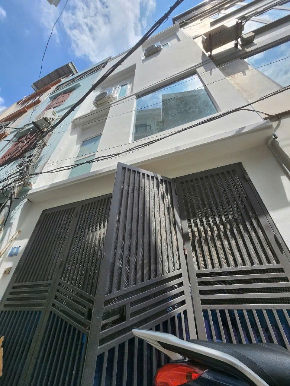 HOT, BÁN NHANH 48,6M NHÀ 3 TẦNG PHÚC LỢI, 10M RA OTO TRÁNH, 3,6 TỶ 2