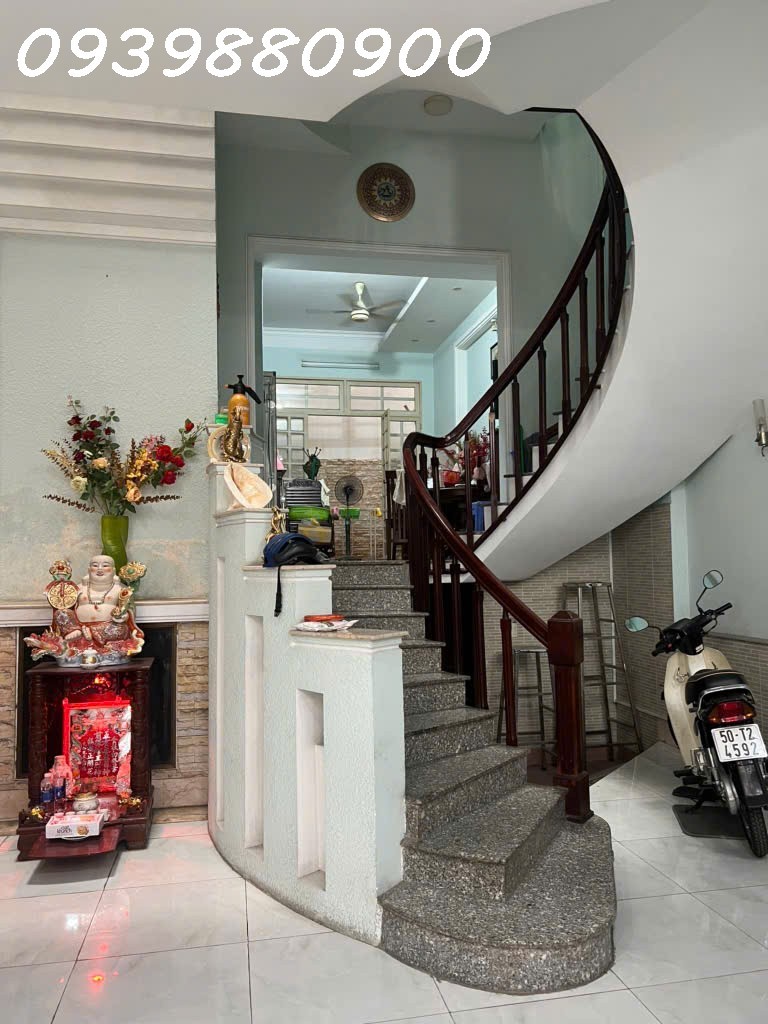 Cách 1 căn ra MT Phan Đang Lưu, 106m2 - 16Tỷ TL 3