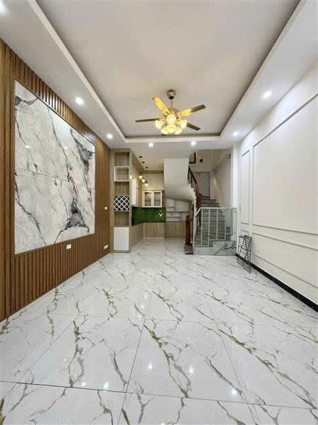 Bán Nhà Bạch Mai 38m 5 Tầng 4 Phòng Giá 7.63 Tỷ Sổ Đỏ Full Nội Thất
