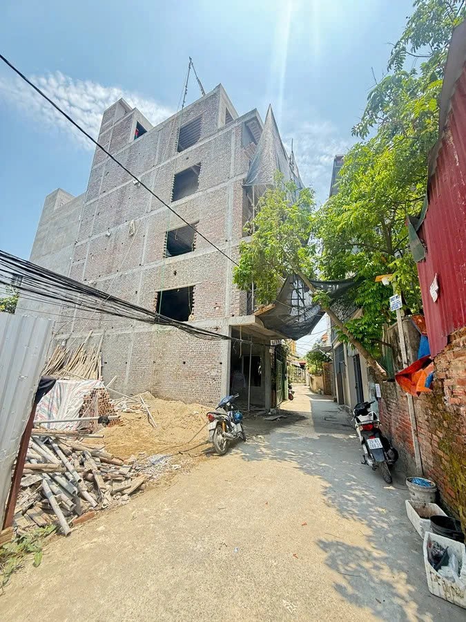 NHÀ MỚI Ô TÔ QUA ĐỖ TRONG NHÀ Phôa Bát Khối 52m2,X 6 Tầng,mặt tiền 4m,10.7 tỷ Long Biên.