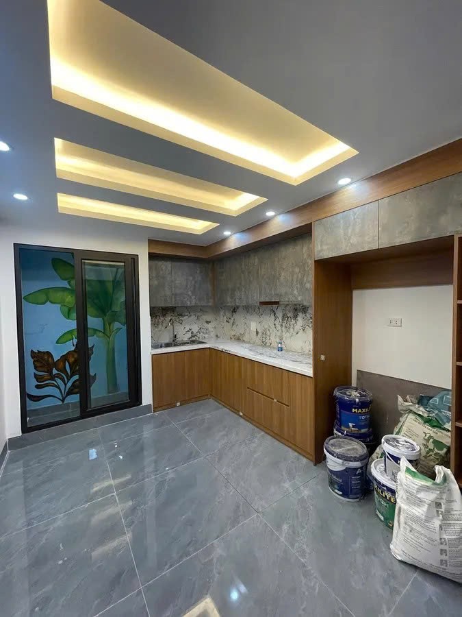 NHÀ DÂN XÂY ĐỘC LẬP Phố Đàm Quang Trung 35m2X  5 tầng, mặt tiền 3.3m X 6.65 tỷ Long Biên. 2