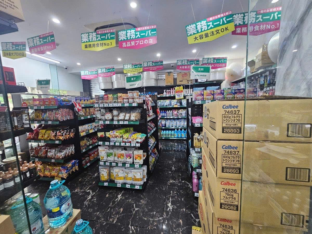 Cần bán Nhà mặt tiền đường Nguyên Hồng, Phường Láng Hạ, Diện tích 120m², Giá 105 Tỷ 2