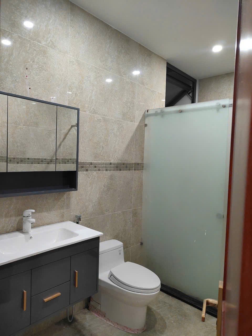 Cần bán Nhà mặt tiền Phường Linh Tây, Thủ Đức, Diện tích 105m², Giá 13 Tỷ 6