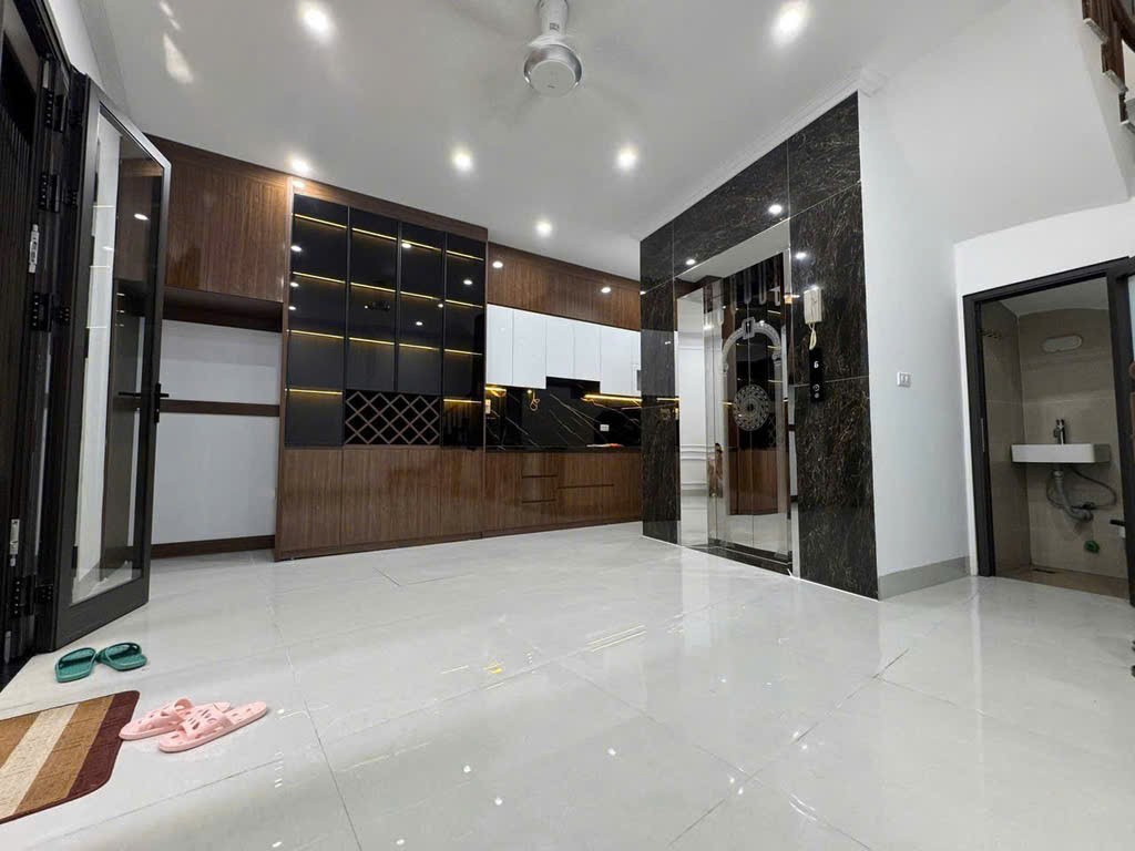 Siêu phẩm Cổ Nhuế – thang máy – full nội thất – 7.2 tỷ 4