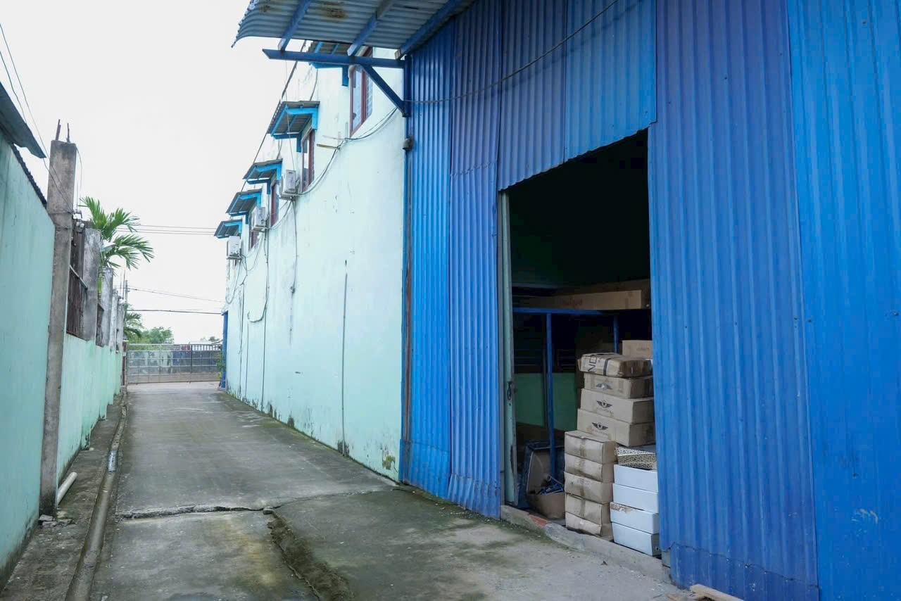 NHÀ XƯỞNG (15x70) 2 MẶT TIỀN ĐẸP – NGAY NGÃ TƯ CẦU LỚN – HÓC MÔN 3