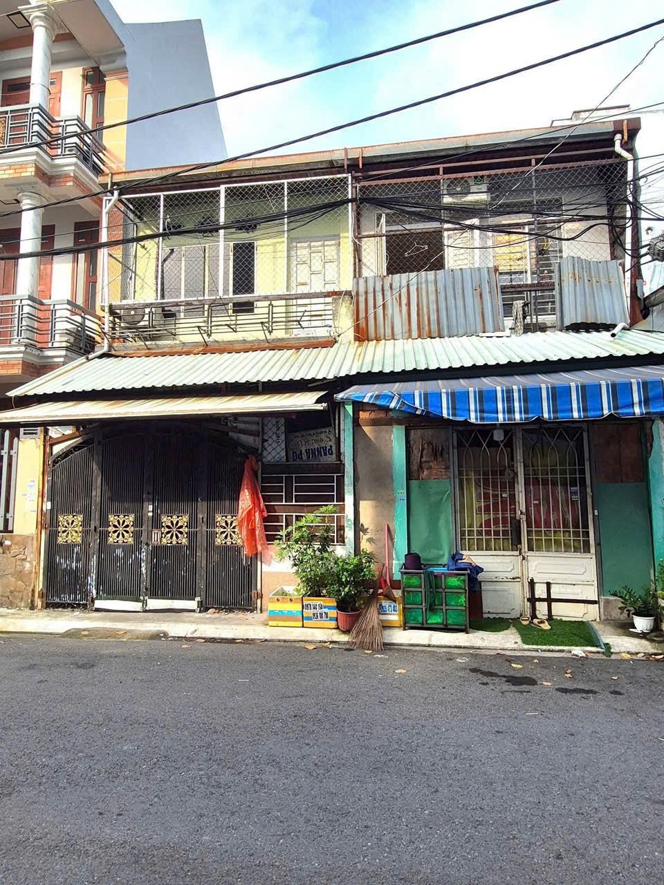 Cần bán cặp nhà (8.3X8.8) 1 trệt 1 lầu ngay mặt tiền THÔNG Hiệp Thành 20, Quận 12