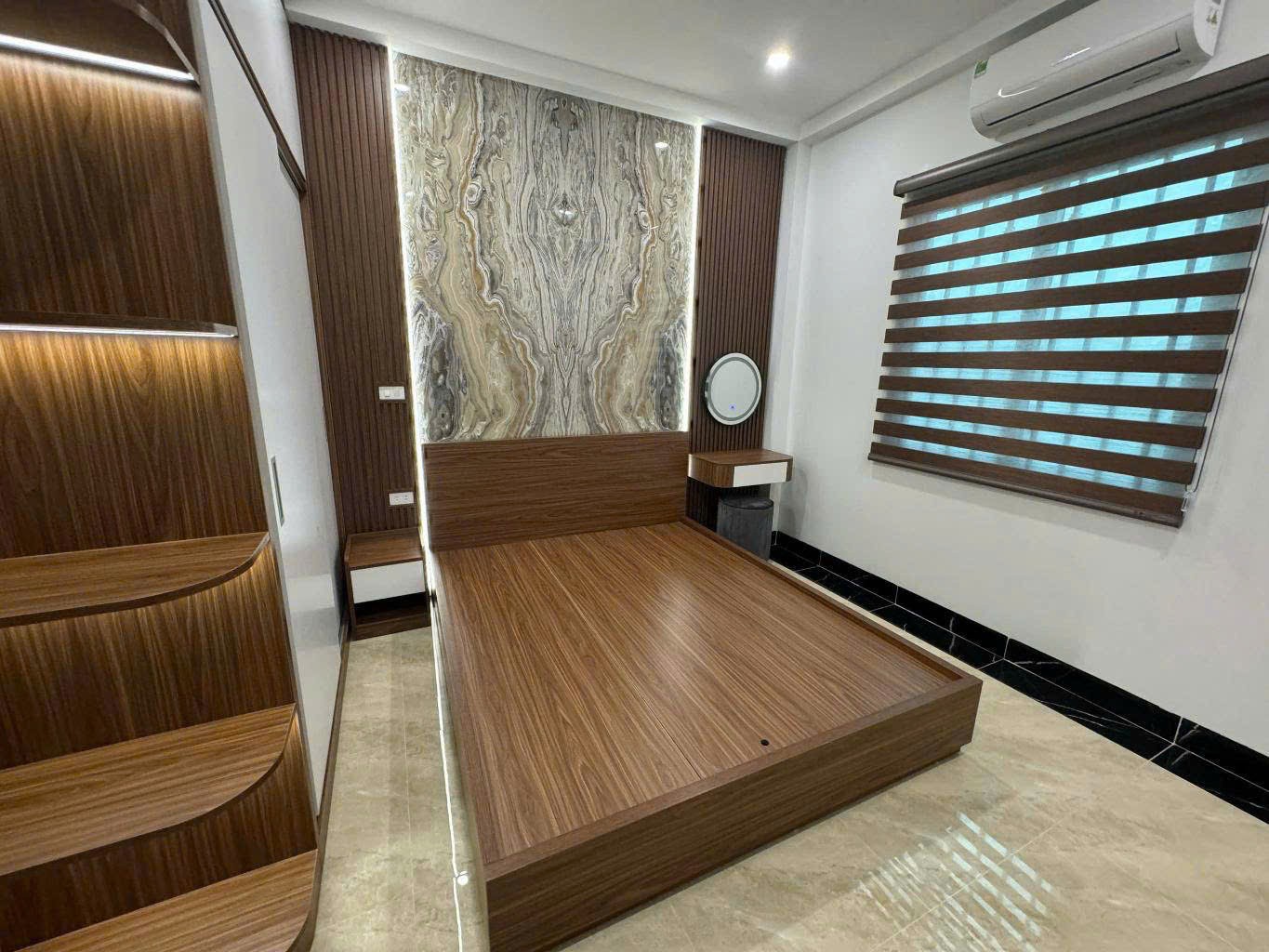 BÁN NHÀ MỚI 6 TẦNG – PHẠM VĂN ĐỒNG – NGÕ RỘNG – THANG MÁY 3