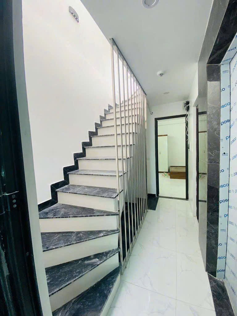 CỔ NHUẾ – NHÀ GẦN KHU VINHOMES – FULL NỘI THẤT – CHỦ ĐỂ LẠI GẦN HẾT 2