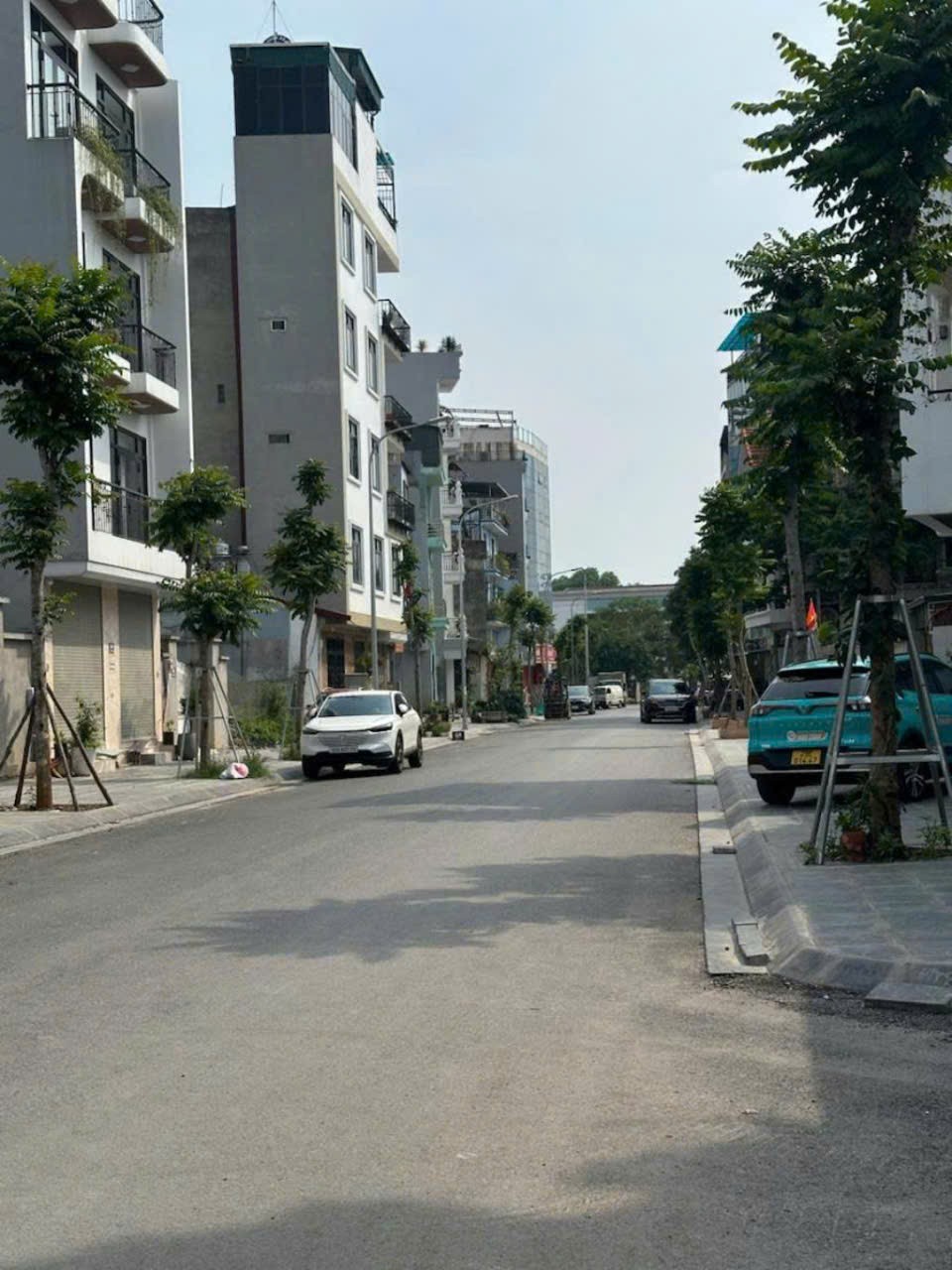 BÁN ĐẤT VŨ XUÂN THIỀU 21 tỷ 80m LÔ GÓC VỈA HÈ KINH DOANH,LONG BIÊN 2