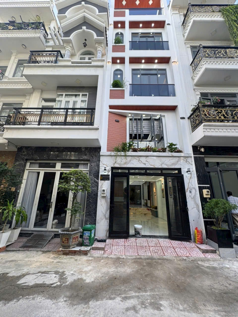 Nhà mt KDC Văn Gia, Bình Hưng Hòa B dt 52m2 3 lầu5pn 4wc giá 6,3 tỷ