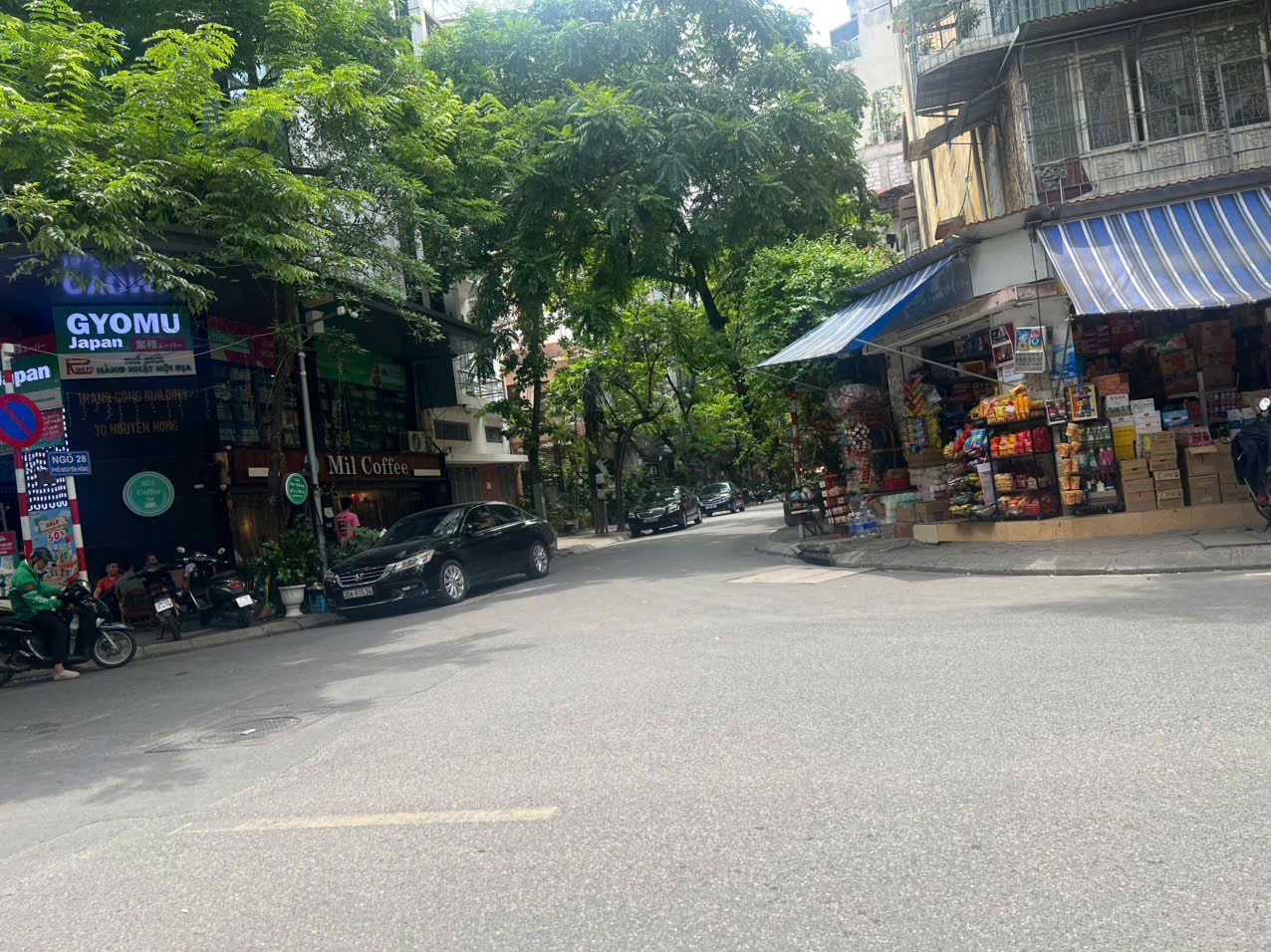 Cần bán Nhà mặt tiền đường Nguyên Hồng, Phường Láng Hạ, Diện tích 120m², Giá 105 Tỷ 8