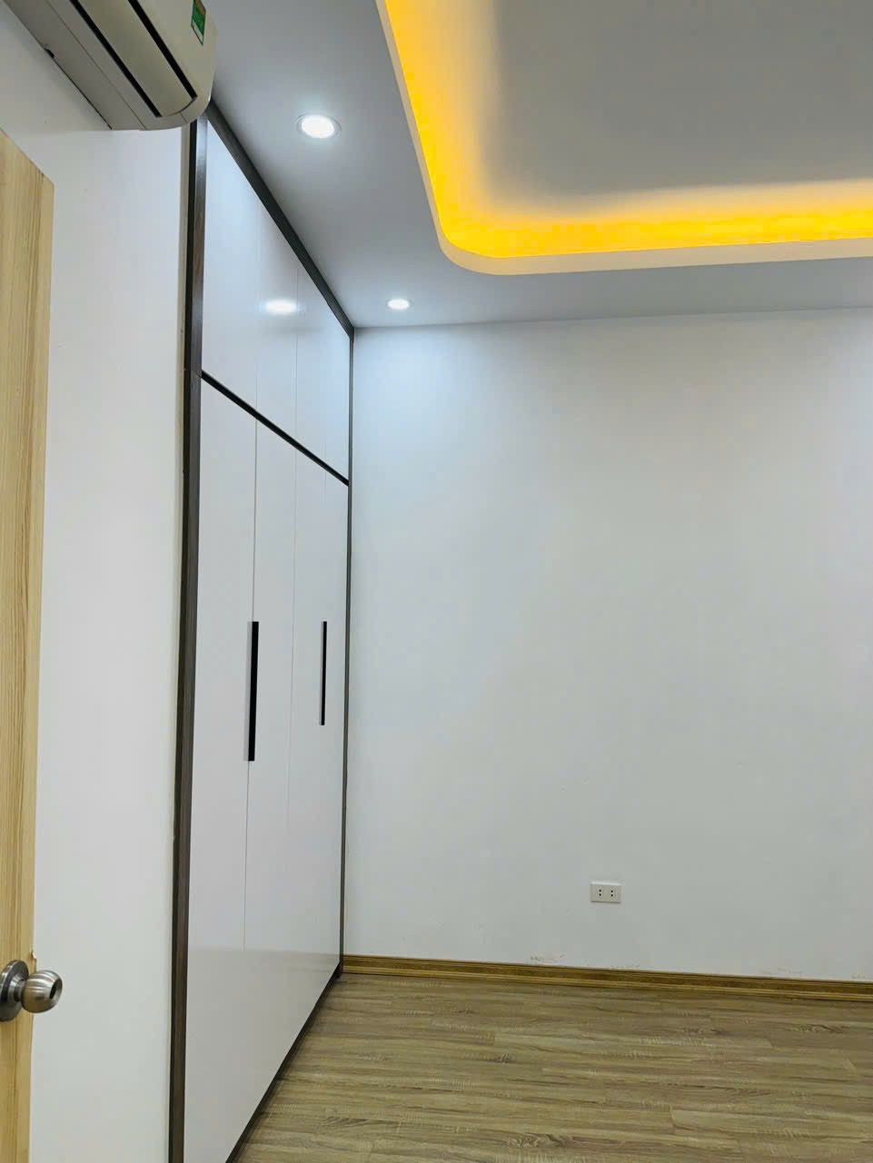 cần bán căn hộ 67,67m2 khu 3 tòa mới chung cư thanh hà 3