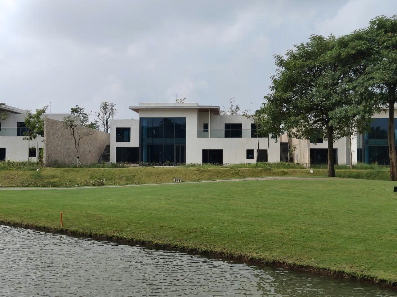 BÁN BIỆT THỰ SÂN GOLF VÂN TRÌ – KHU D  SIÊU VIP - GIÁ 220 TỶ