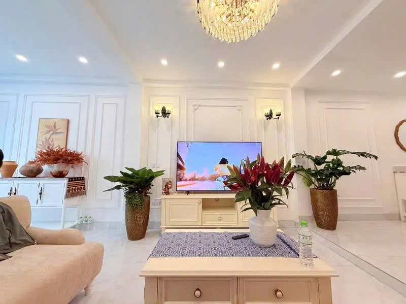 NHÀ MỚI- ĐẸP NGÕ 3 GÁC THÔNG NỞ HẬU Thượng Thanh 30m2 X 6 tầng,mặt tiền  6m, 6.5 tỷ Long Biên.