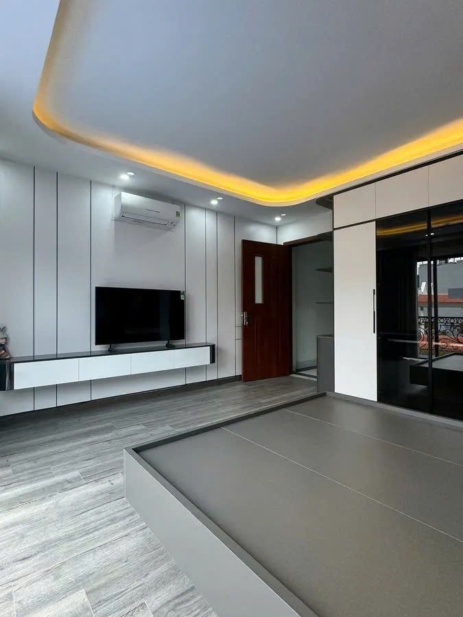 NHÀ MỚI ĐẸP MẶT NGÕ Ô TÔ THÔNG phố  Ngọc Thụy 47m2 X 6 tầng,mặt tiền  4.6m,14.5 tỷ Long Biên. 2