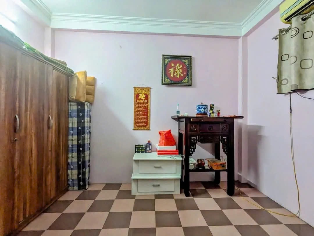 NHÀ ĐẸP DÂN XÂY 2 THOÁNG NGÕ Ô TÔ Ngọc Thụy 38m2 X 3 tầng, mặt tiền 4m, 6.3 tỷ Long Biên. 2
