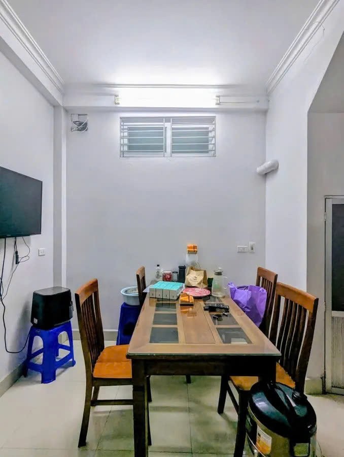 NHÀ ĐẸP MỚI Ngọc Thụy 30m2 X 5 tầng mặt tiền 4.15m, 6.3 tỷ Long Biên. 2