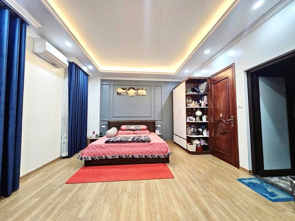 Nhà đẹp gần Nguyễn Phong Sắc – 6 tầng – 35m² – 8.9 tỷ 3