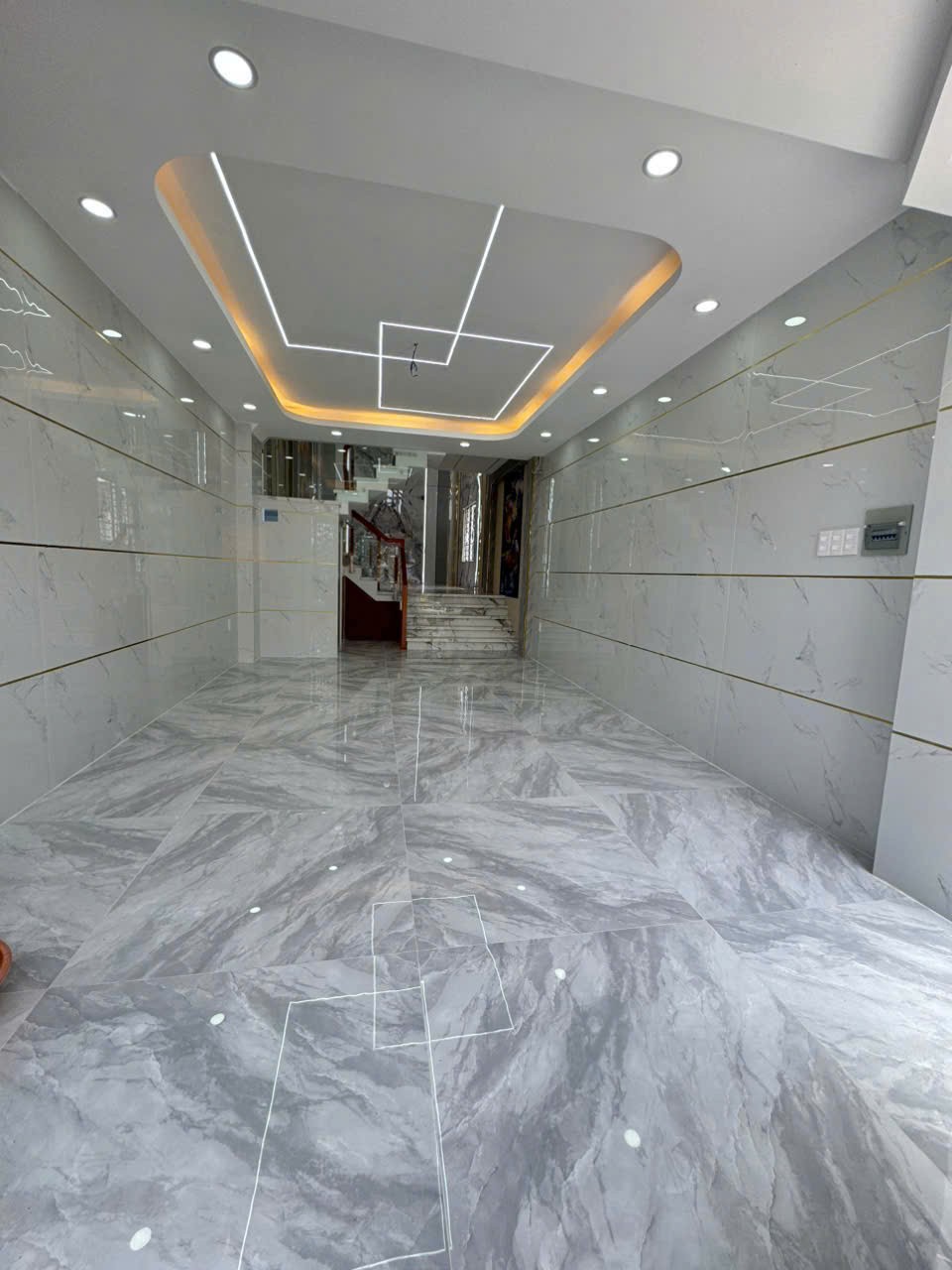 Nhà hẻm đường số 6, Bình Hưng Hòa B dt 60m2 3 lầu 4pn 5wc giá 6,8 tỷ 2