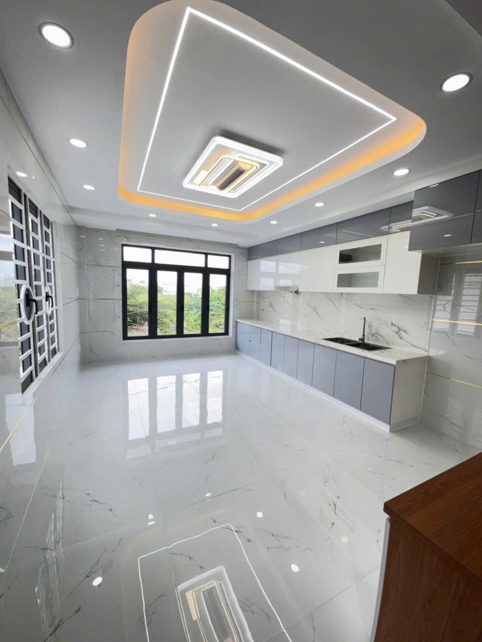 Nhà hẻm đường số 6, Bình Hưng Hòa B dt 60m2 3 lầu 4pn 5wc giá 6,8 tỷ 8