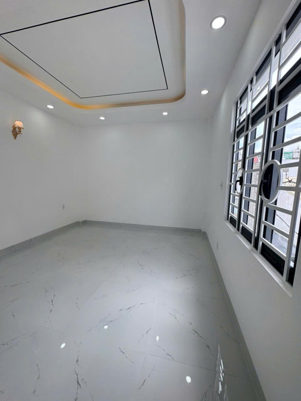 Nhà hẻm đường số 6, Bình Hưng Hòa B dt 60m2 3 lầu 4pn 5wc giá 6,8 tỷ 9