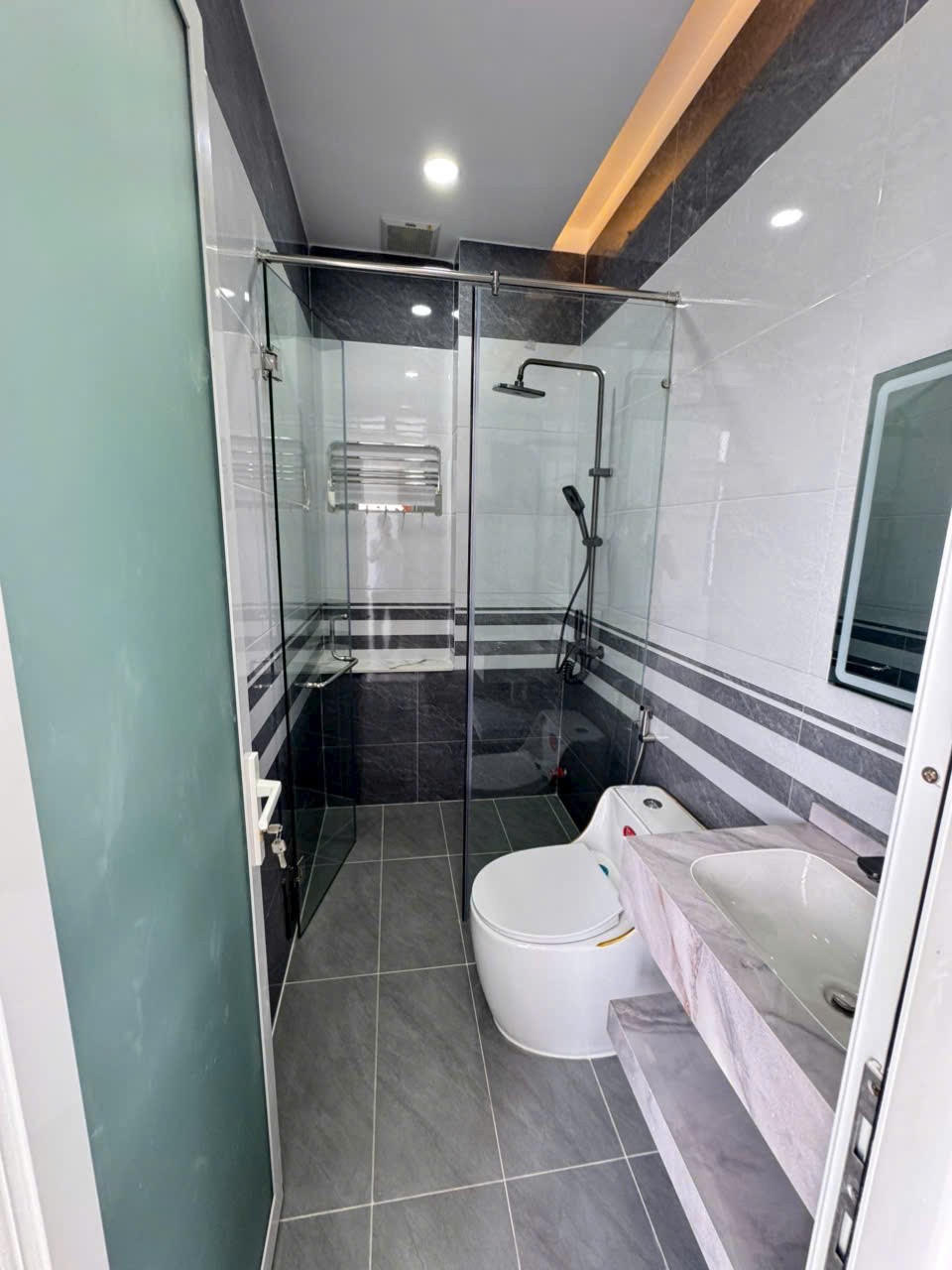 Nhà hẻm đường số 6, Bình Hưng Hòa B dt 60m2 3 lầu 4pn 5wc giá 6,8 tỷ 11