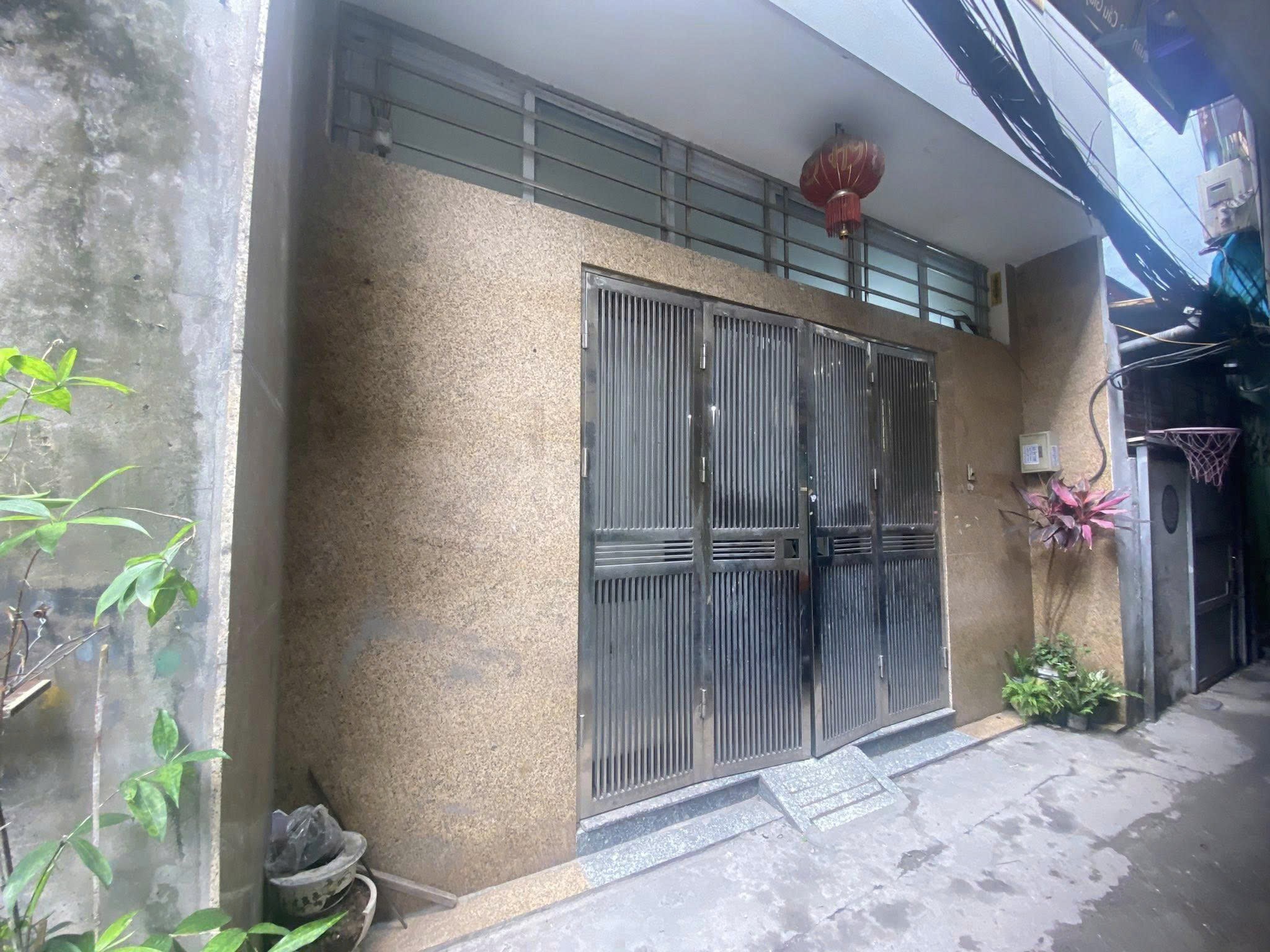 Cần bán Nhà mặt tiền đường Đê La Thành, Phường Ngọc Khánh, Diện tích 90m², Giá 16.6 Tỷ
