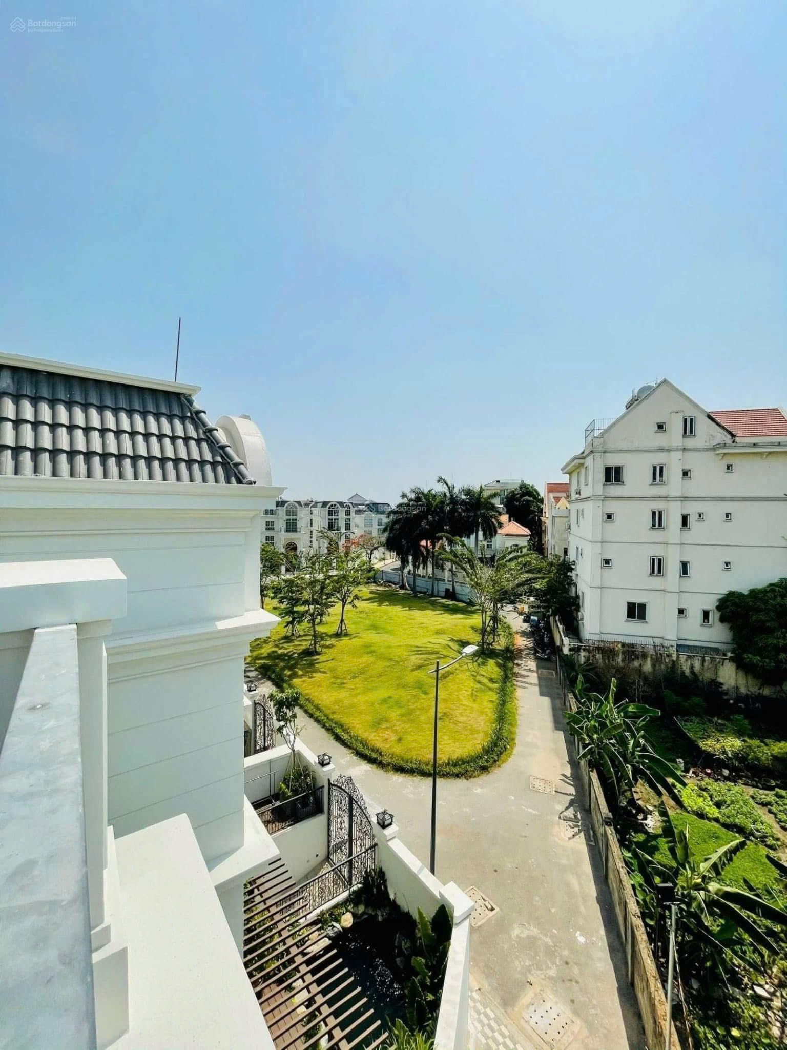 Cho thuê Biệt thự Phường Thảo Điền, Quận 2, Diện tích 276m², Giá Thương lượng 4