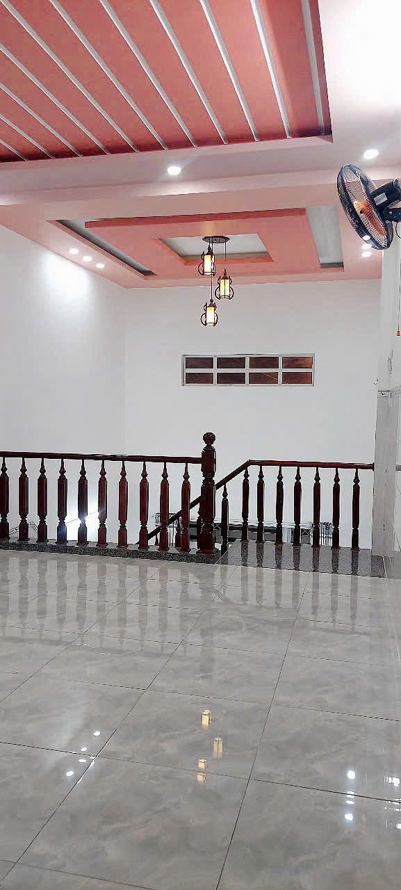 CẦN BÁN NHANH CĂN NHÀ TÂM HUYẾT KHU TĐC VĨNH TRƯỜNGVị trí : Đường nhựa 10m xung quanh đủ mọi 5