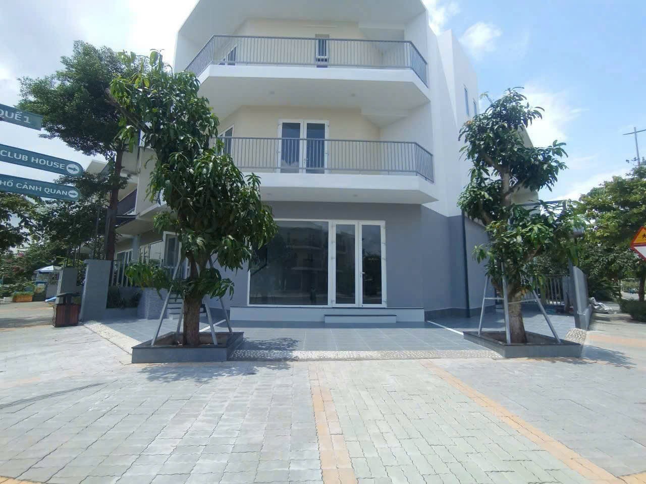 Cho thuê Nhà mặt tiền Phường Phú Hữu, Quận 9, Diện tích 160m², Giá 23 Triệu/tháng 7
