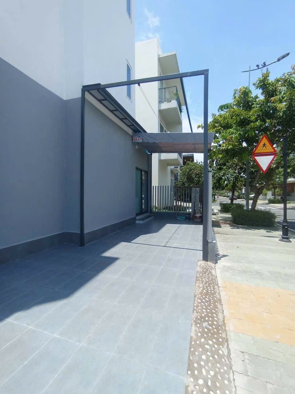 Cho thuê Nhà mặt tiền Phường Phú Hữu, Quận 9, Diện tích 160m², Giá 23 Triệu/tháng 3