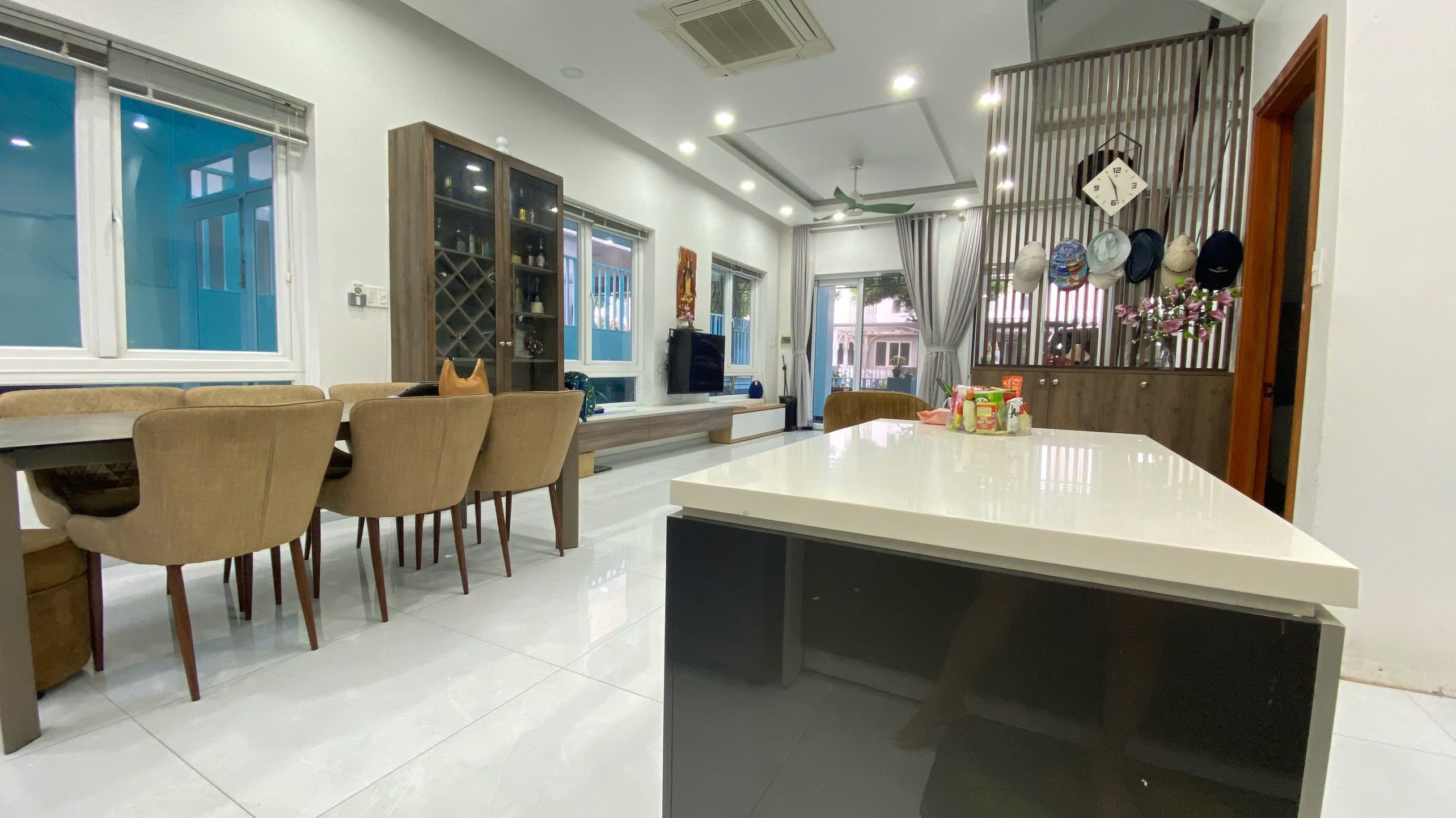 Cần bán Biệt thự Phường Phú Hữu, Quận 9, Diện tích 144m², Giá Thương lượng 4
