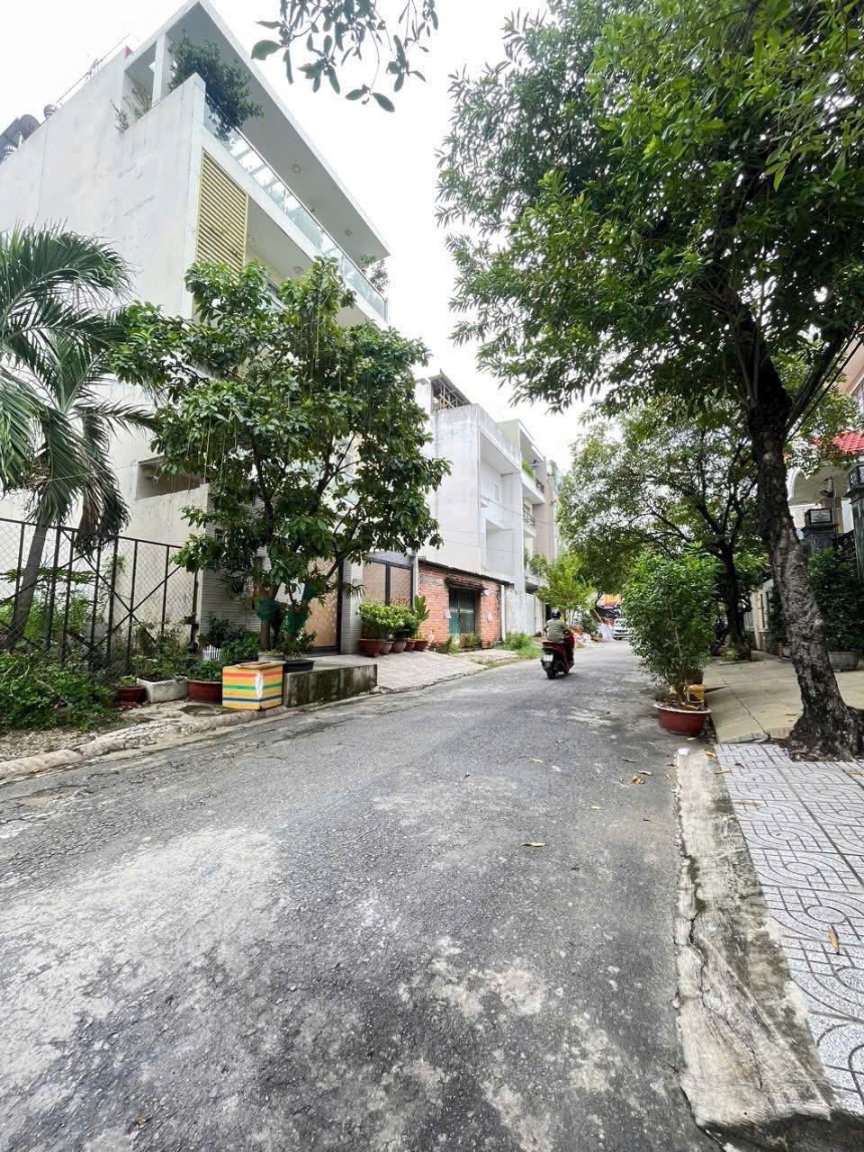 Cần bán Đất Phường Hiệp Bình Chánh, Thủ Đức, Diện tích 120m², Giá 13.6 Tỷ