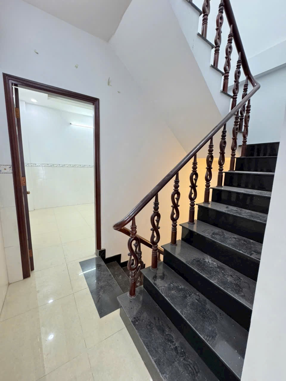 Nhà hẻm đường số 8, Bình Hưng Hòa B, dt 40m2 3 lầu 4pn 3wc giá 4,5 tỷ 5