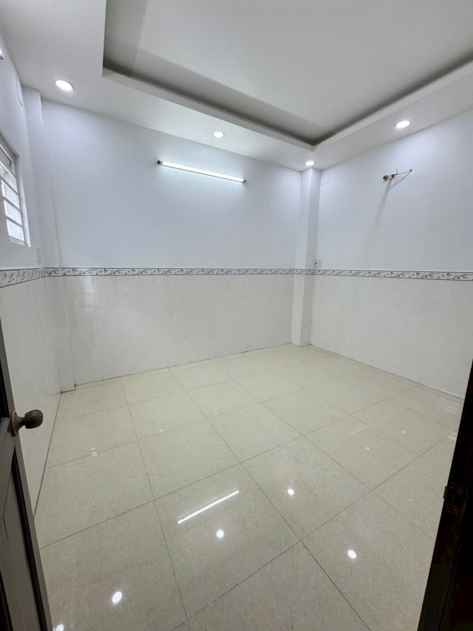 Nhà hẻm đường số 8, Bình Hưng Hòa B, dt 40m2 3 lầu 4pn 3wc giá 4,5 tỷ 6