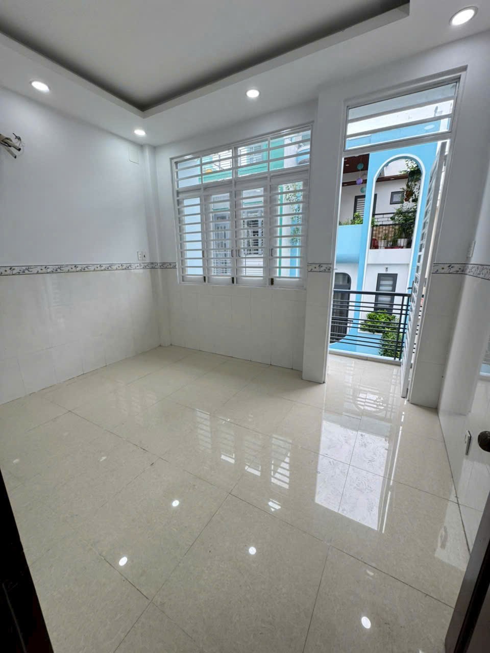Nhà hẻm đường số 8, Bình Hưng Hòa B, dt 40m2 3 lầu 4pn 3wc giá 4,5 tỷ 9
