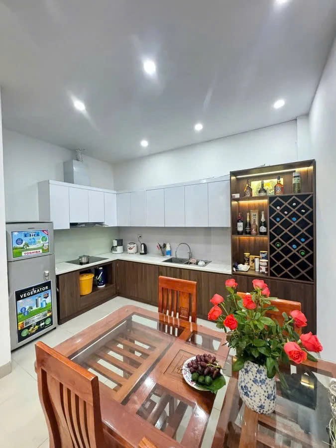 BÁN NHÀ MỚI ĐẸP Ô TÔ QUA phố Nguyễn Văn Cừ 47m2 X 4 tầng,mặt tiền 4.1m,12.5 tỷ Long Biên. 2