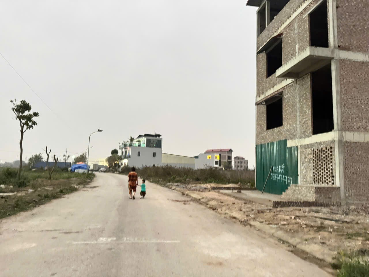 Bán Đất Tặng Nhà 3 Tầng Thô Khu Đô Thị Chi Đông, Mê Linh - Sổ Đỏ Sẵn Sàng