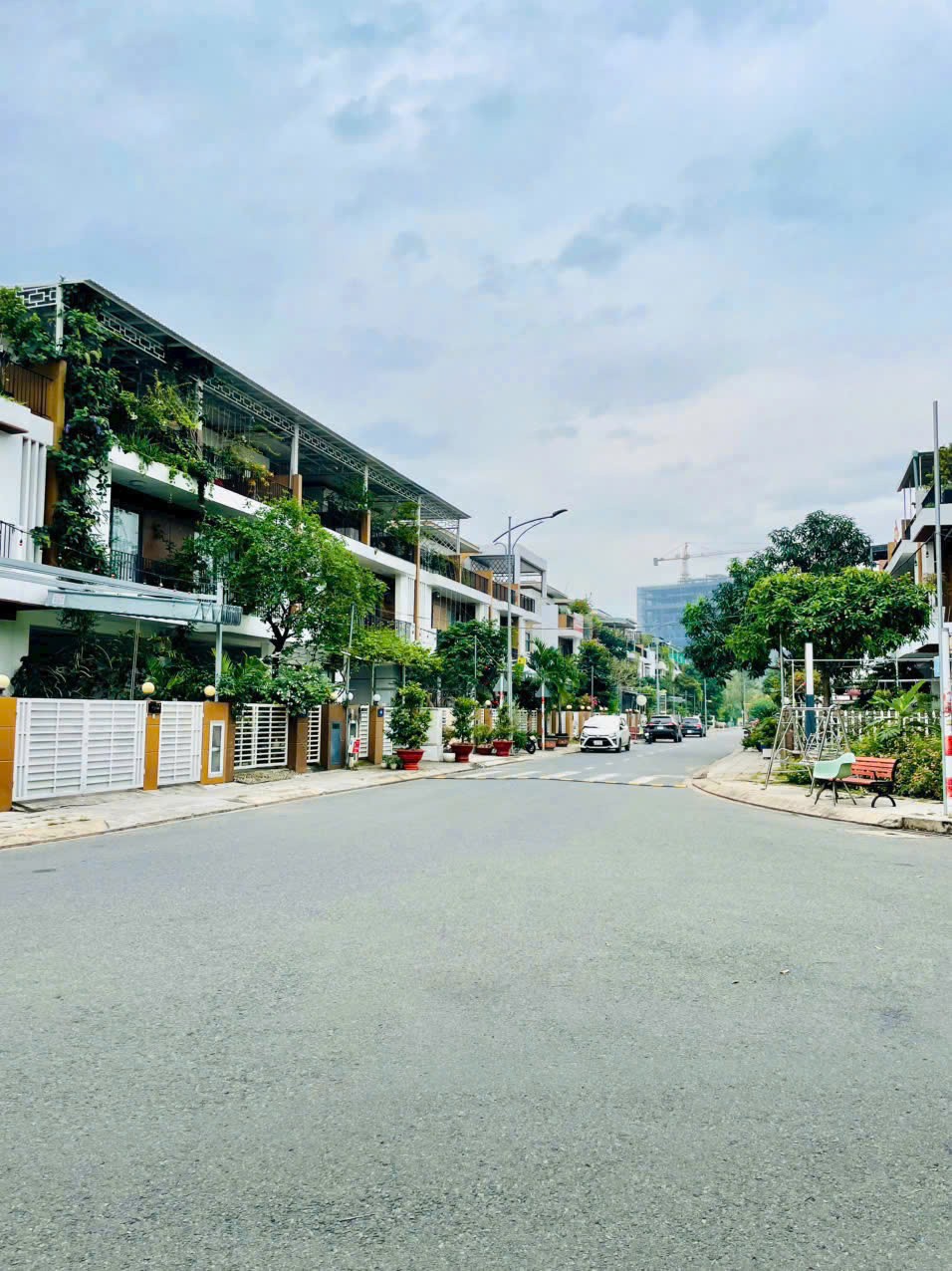 Cho thuê Nhà mặt tiền dự án Thăng Long Home Hưng Phú, Diện tích 100m², Giá 18 Triệu/tháng 9