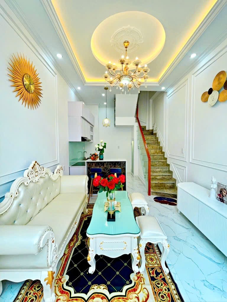 Bán nhà Q10, hẻm 7m có sân oto riêng, cao 4 tầng FullNT: Nhỉnh 5 tỷ.LH: 0933910039 4