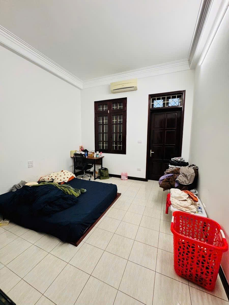 BÁN NHÀ  CỰC HIÊM – CẦU GIẤY – GIẢM SỐC CÒN 19.35 TỶ Ô TÔ VÀO NHÀ – 30M RA MẶT PHỐ – NHÀ MỚI 3
