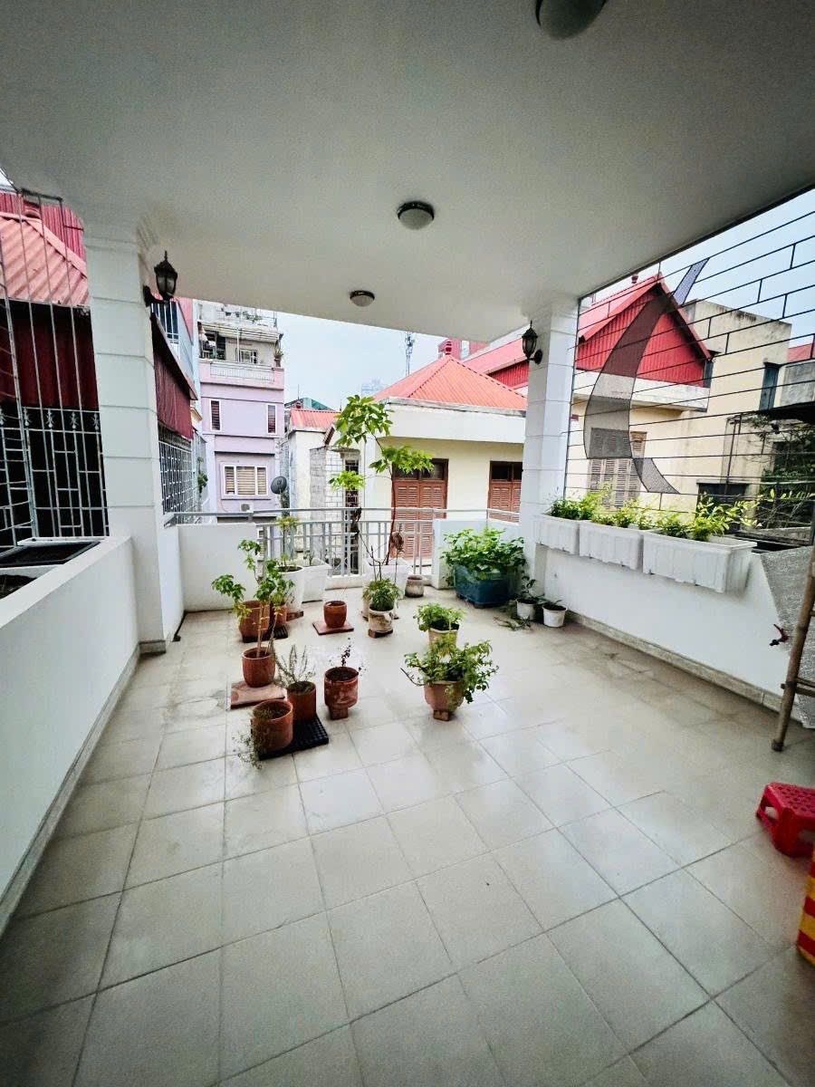 BÁN NHÀ  CỰC HIÊM – CẦU GIẤY – GIẢM SỐC CÒN 19.35 TỶ Ô TÔ VÀO NHÀ – 30M RA MẶT PHỐ – NHÀ MỚI 5