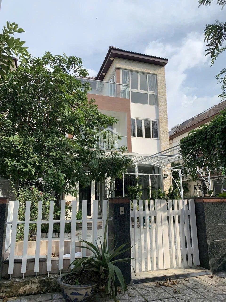 Cần bán Biệt thự Phường Hiệp Bình Phước, Thủ Đức, Diện tích 212.5m², Giá 20 Triệu/tháng 9
