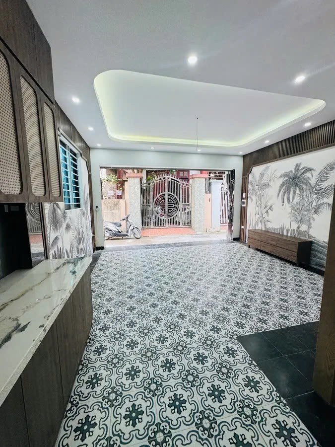 NHÀ MÓI ĐẸP Ô TÔ VÀO NHÀ GIÁ ĐẦU TƯ Trường Lâm 40m2  6 Tầng 8.9 tỷ Long Biên. 3