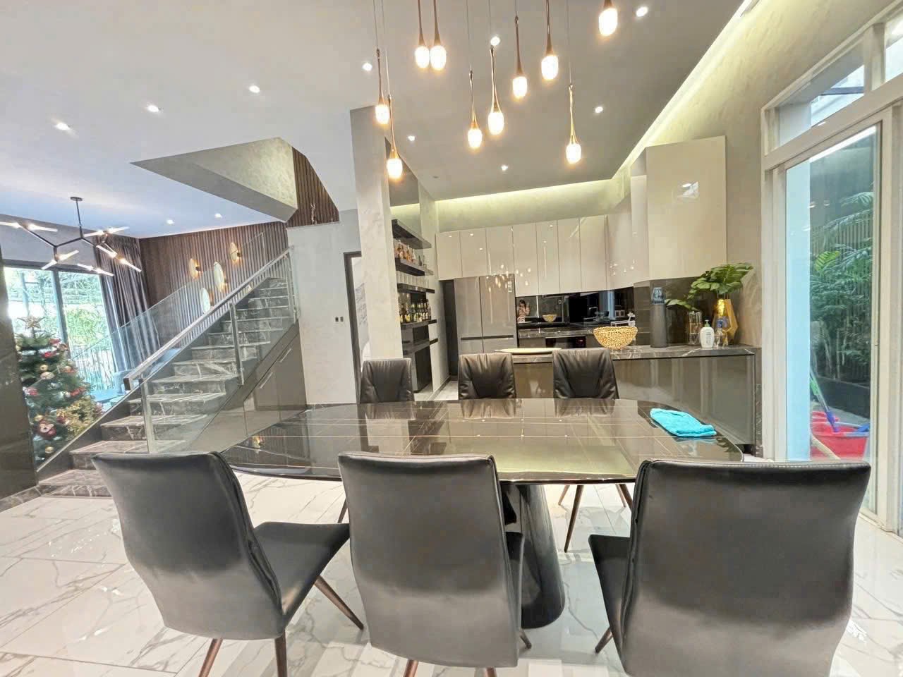 Cần bán Biệt thự Quận 7, Hồ Chí Minh, Diện tích 126m², Giá 36.6 Tỷ