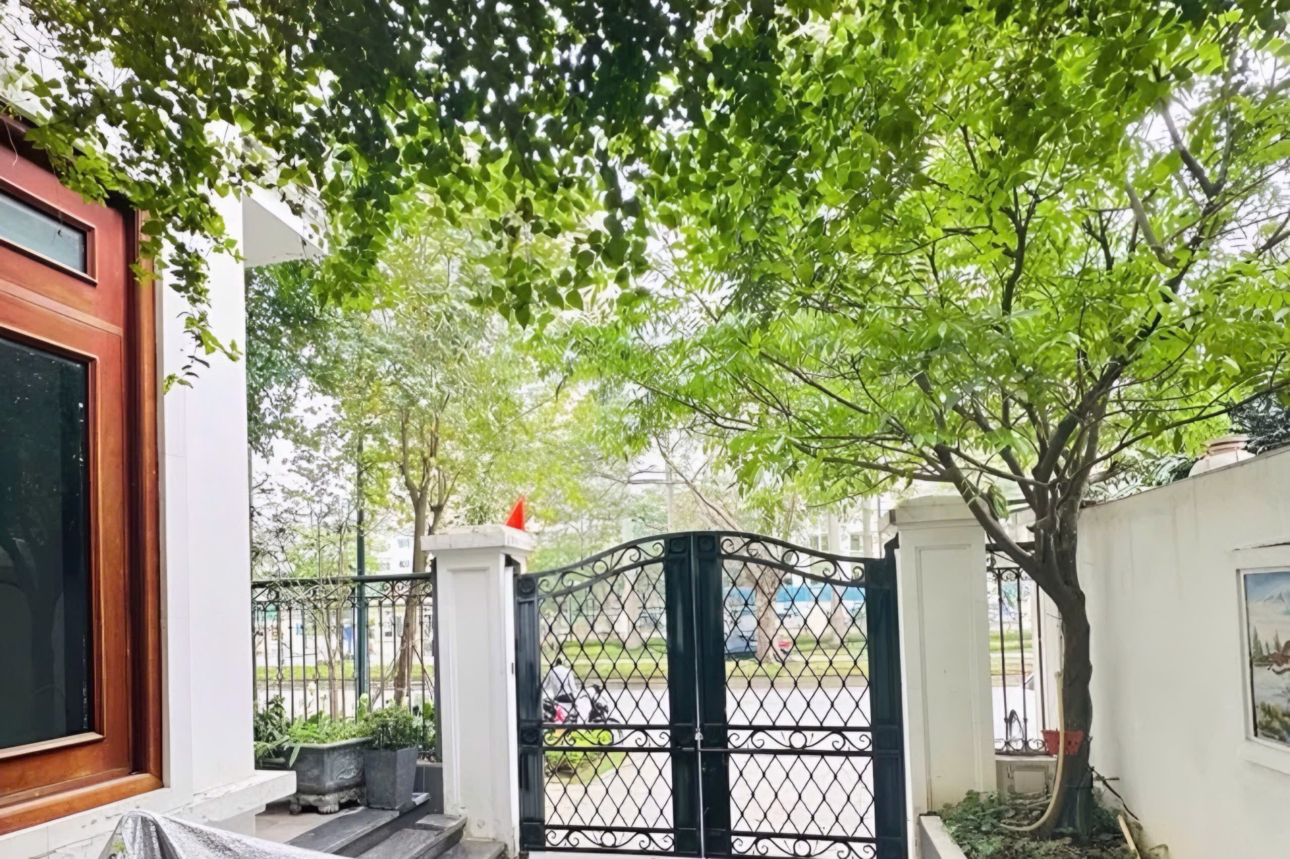 BIỆT THỰ 198M² CIPUTRA – HƯỚNG TÂY NAM, CẠNH TRUỜNG ACADEMY. GIÁ 78 TỶ. 2