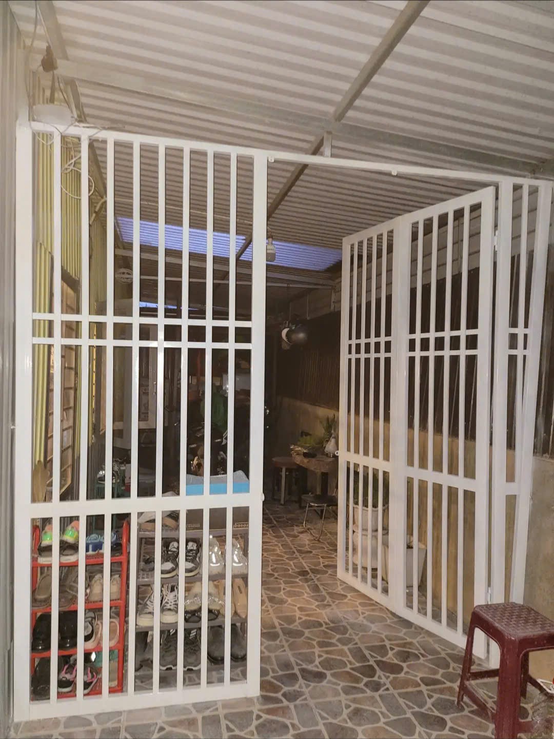 NHÀ HẺM CÁCH MẠNG THÁNG 8 GIÁ 1 TỶ 200 TRIỆU CÁCH HỒ XUÂN HƯƠNG 400M 5